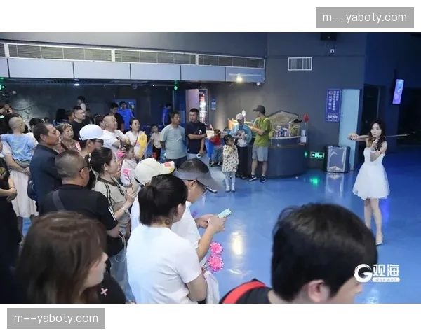 观众社交实时反馈驱动现场灯光秀变化，交互热度创纪录